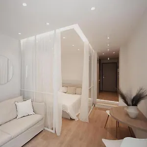  Apartamento V1 Boutique Rooms, Nilie Hospitality Mgmt